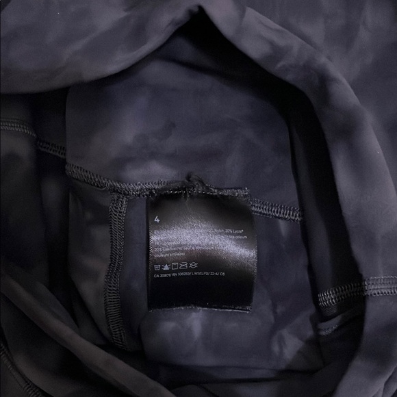 Lululemon Diamond Dye Leggings - Picture 6 of 6